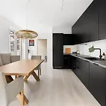 2br W Balcony By S And Munch * Oslo