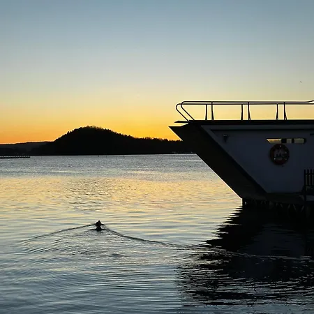 2br W Balcony By S And Munch *