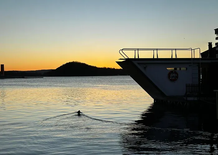 2br W Balcony By S And Munch *